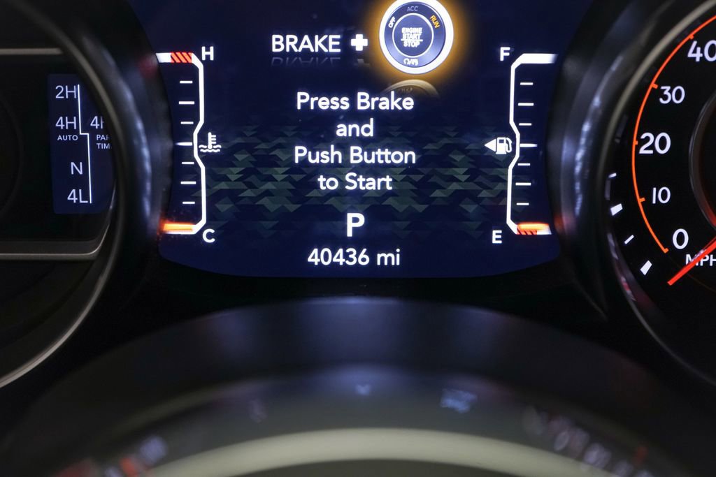 Used 2023 Jeep Gladiator Rubicon w/ LED Lighting Group AWD/4WD image 24