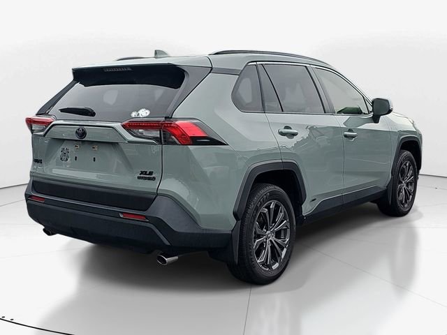 Used 2023 Toyota RAV4 XLE Premium AWD/4WD image 3