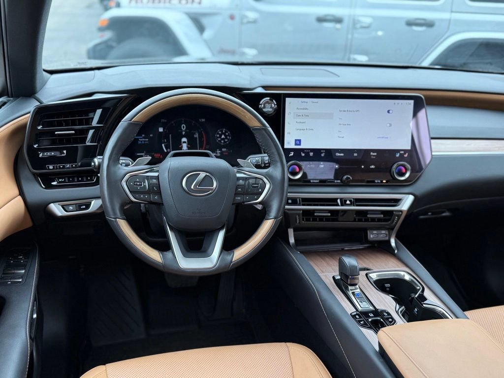 Used 2025 Lexus RX 350 AWD image 7
