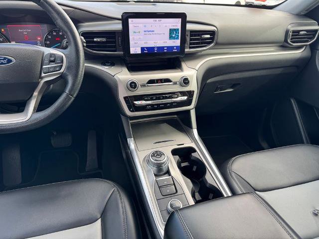 Certified 2022 Ford Explorer XLT w/ Equipment Group 202A image 15