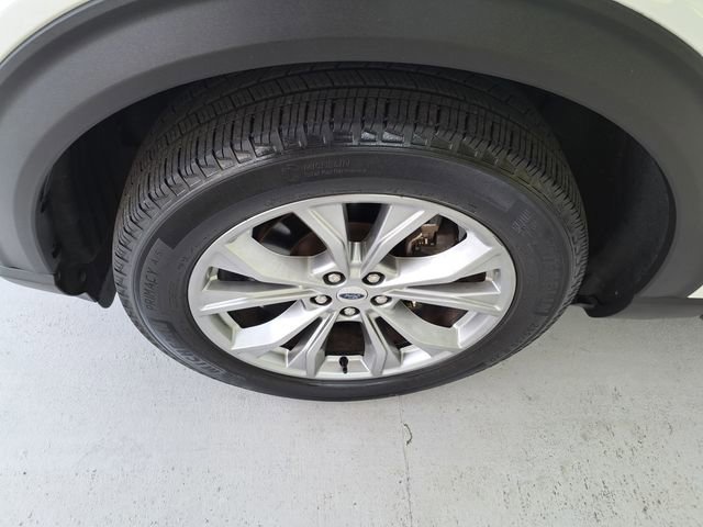 Certified 2020 Ford Explorer XLT w/ Equipment Group 202A image 28