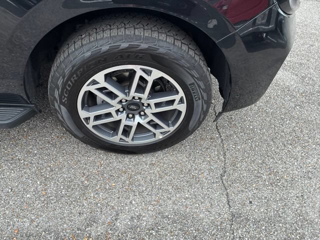 Certified 2025 Ford Expedition Active AWD/4WD image 43