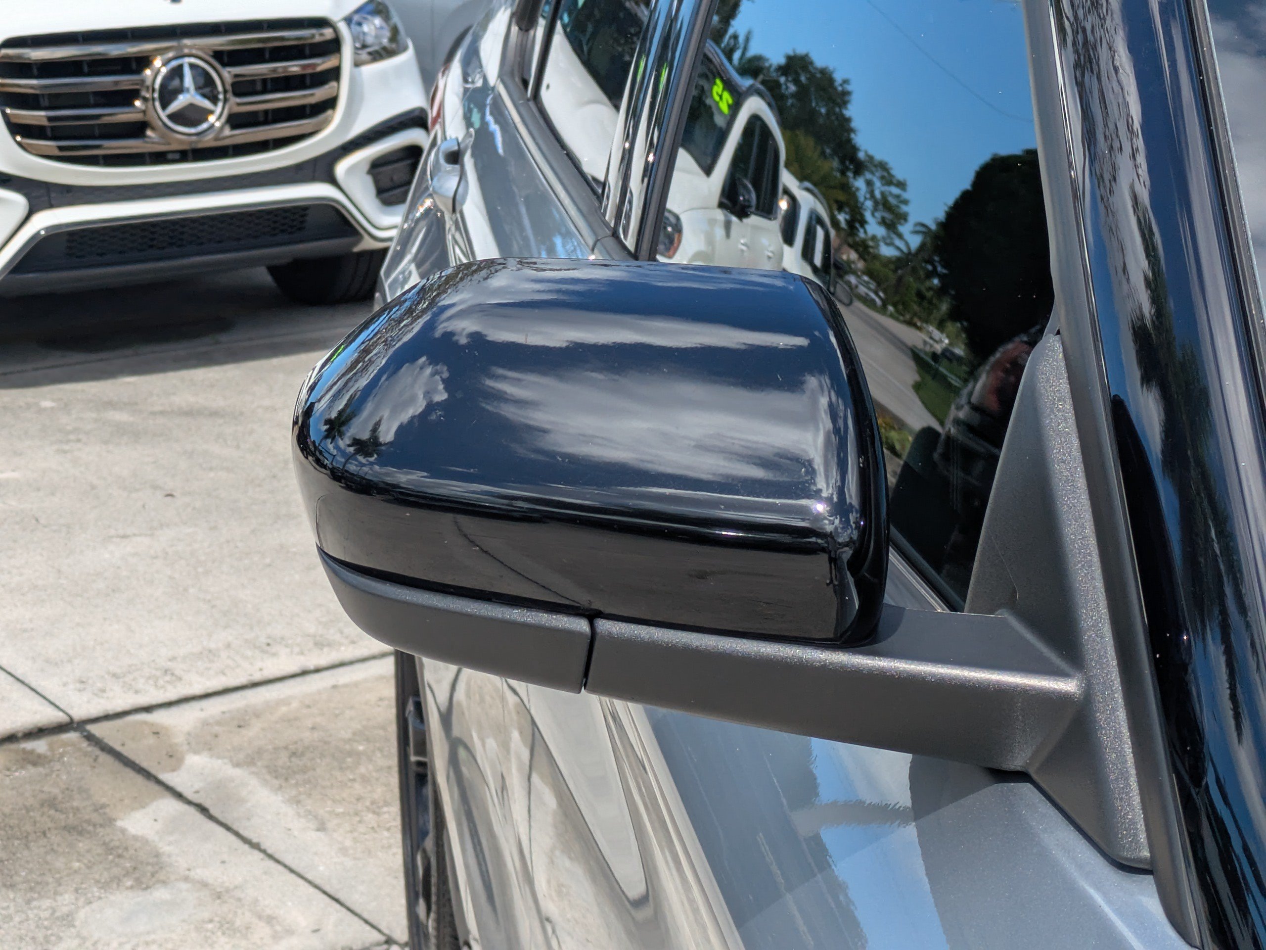 Certified 2024 Ford Explorer ST-Line w/ Class IV Trailer Tow Package RWD image 10