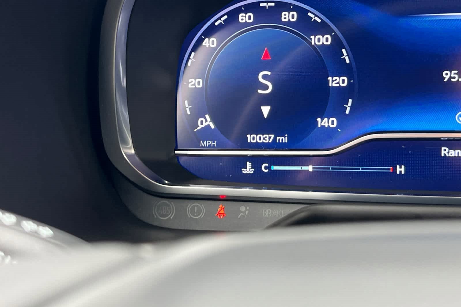 Used 2024 Chevrolet Tahoe Z71 w/ Luxury Package image 28