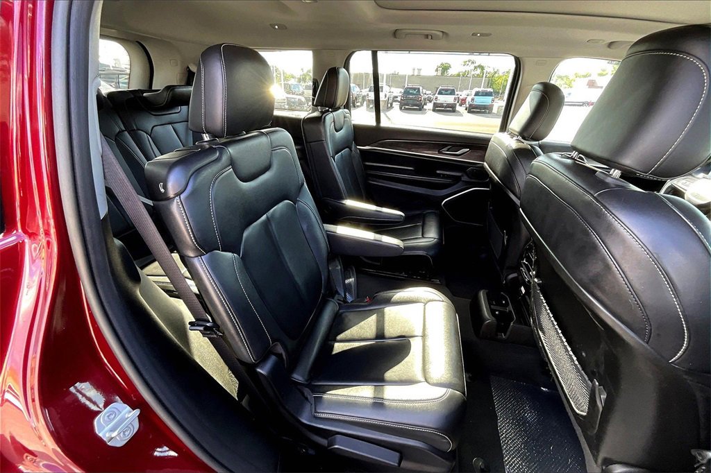 Used 2022 Jeep Grand Cherokee L Limited image 26