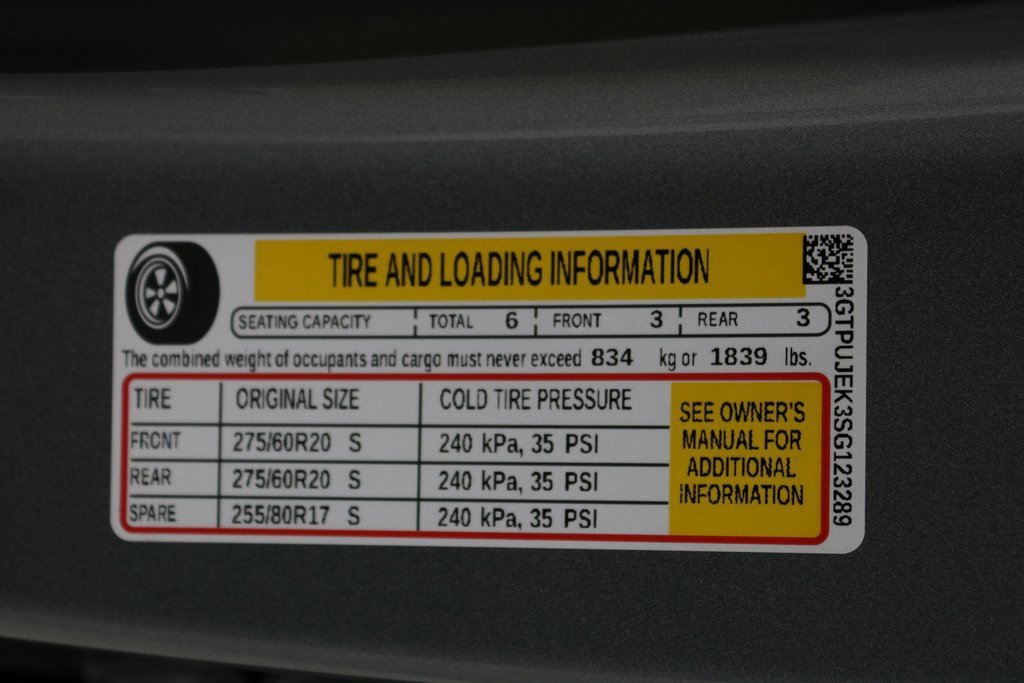 Used 2025 GMC Sierra 1500 Elevation image 23