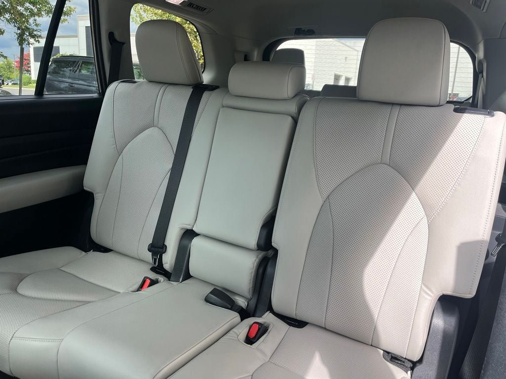Used 2025 Toyota Grand Highlander FWD image 13