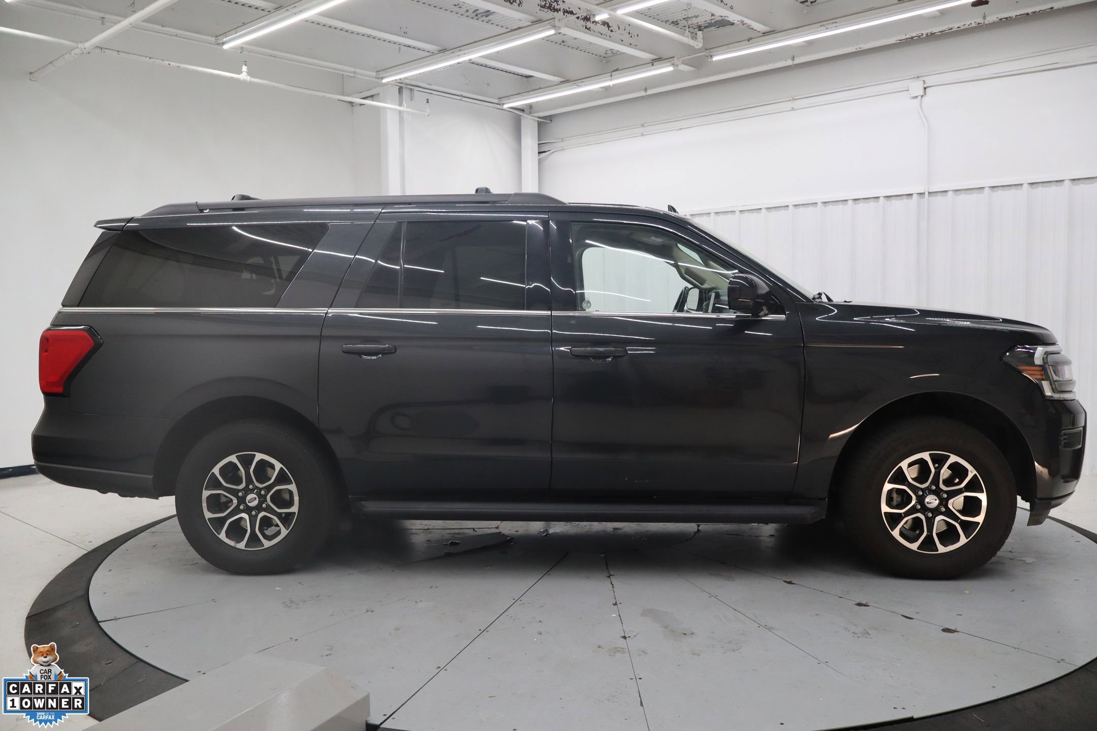 Certified 2024 Ford Expedition Max XLT image 8