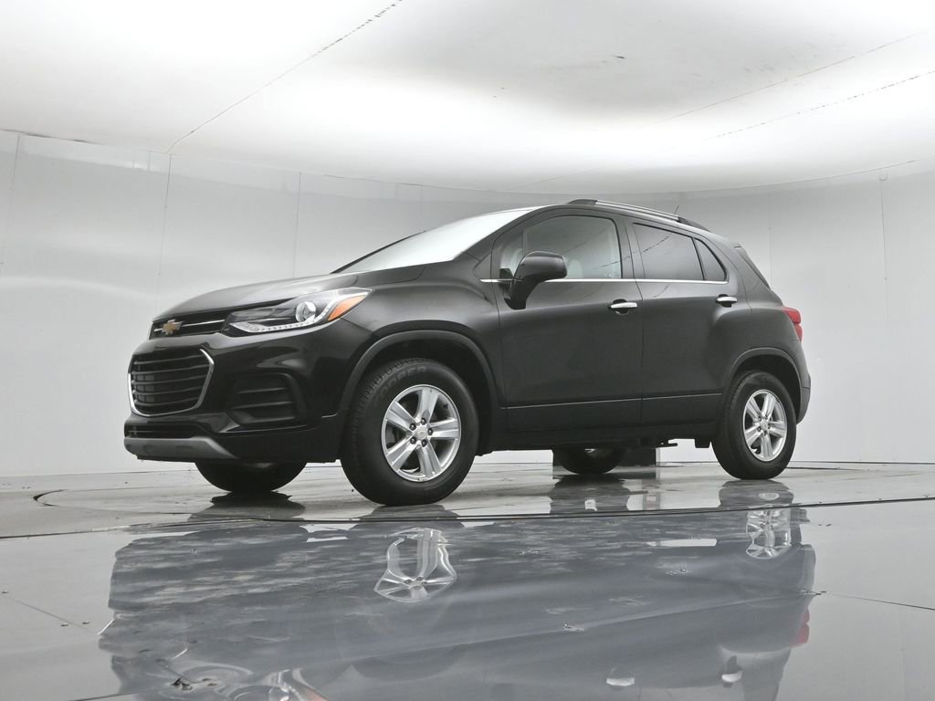 Used 2020 Chevrolet Trax LT w/ LT Convenience Package AWD/4WD image 47