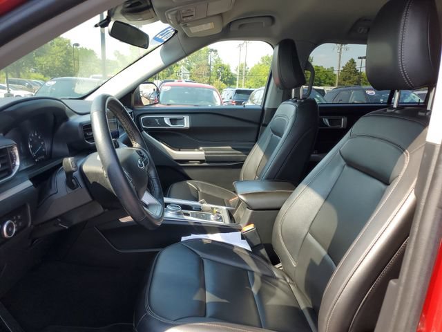 Certified 2023 Ford Explorer XLT w/ Equipment Group 202A AWD/4WD image 12