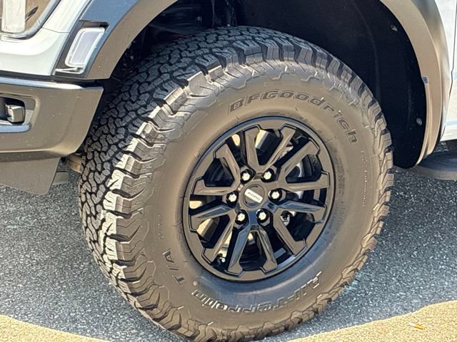 Certified 2025 Ford F150 Raptor AWD/4WD image 11