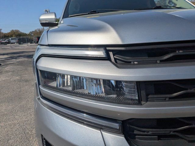 Certified 2022 Ford Expedition XLT image 11