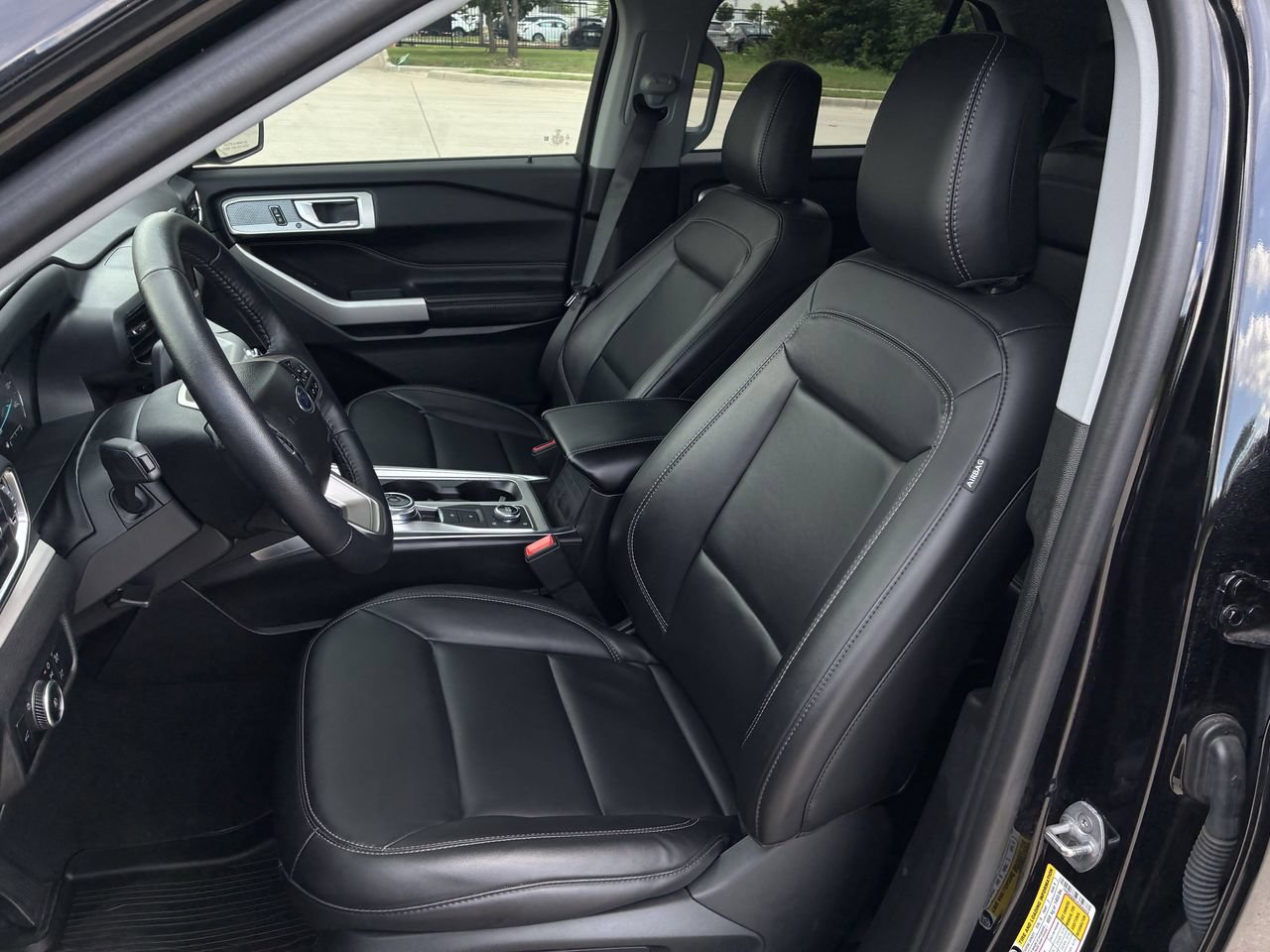 Certified 2023 Ford Explorer XLT w/ Equipment Group 202A AWD/4WD image 20