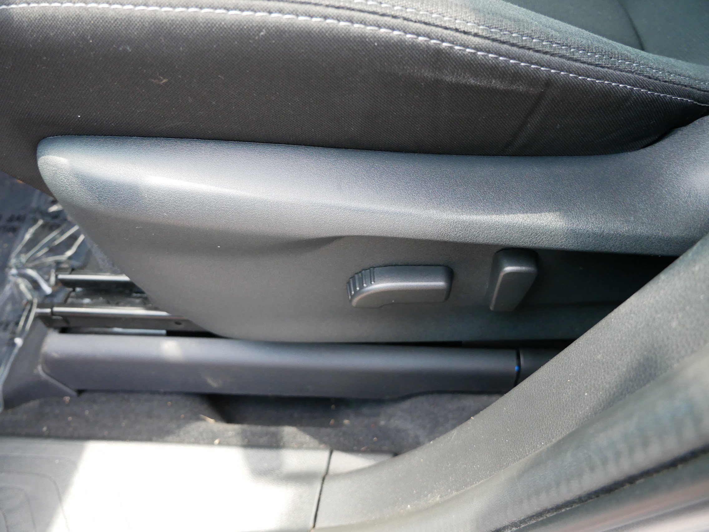 Used 2022 Subaru Ascent Premium w/ Convenience Package image 19