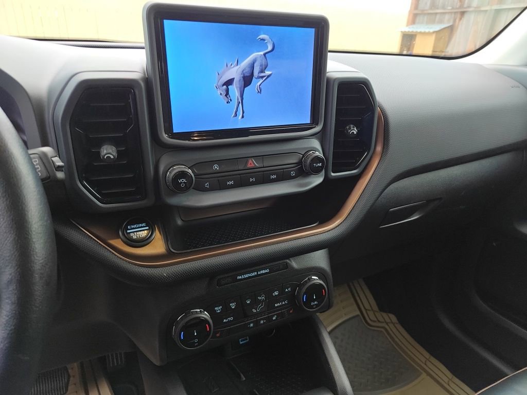 Certified 2022 Ford Bronco Sport Outer Banks w/ Tech Package image 9