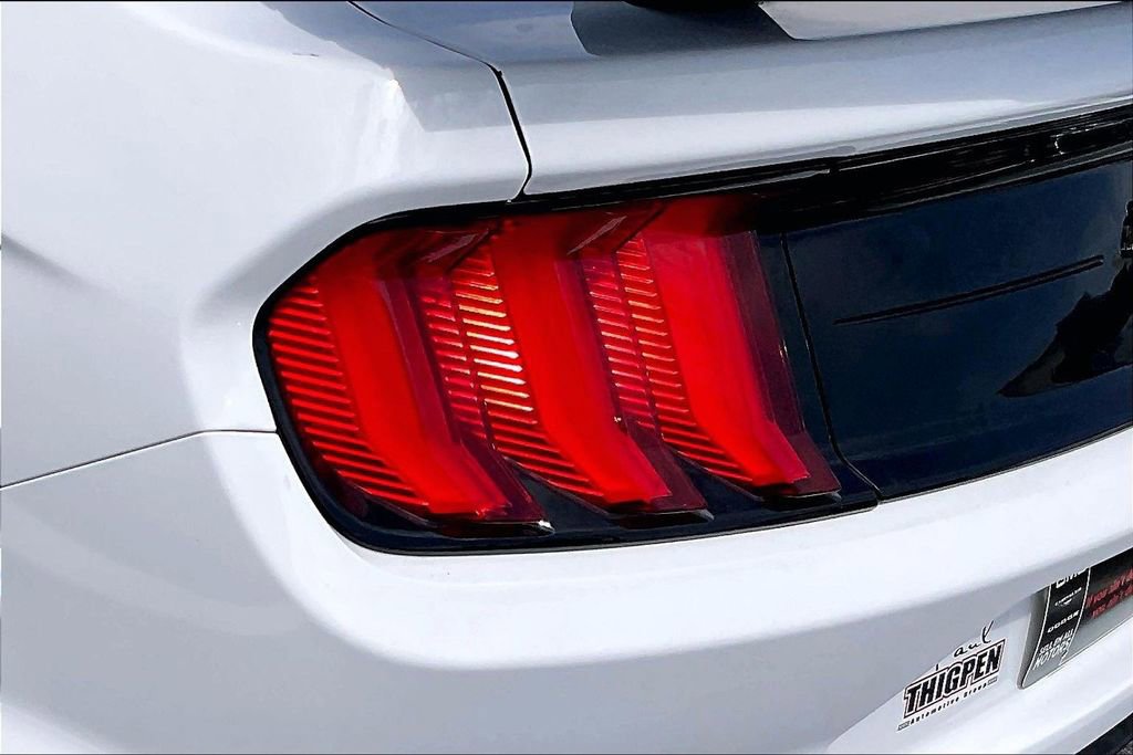 Certified 2018 Ford Mustang Coupe RWD image 29