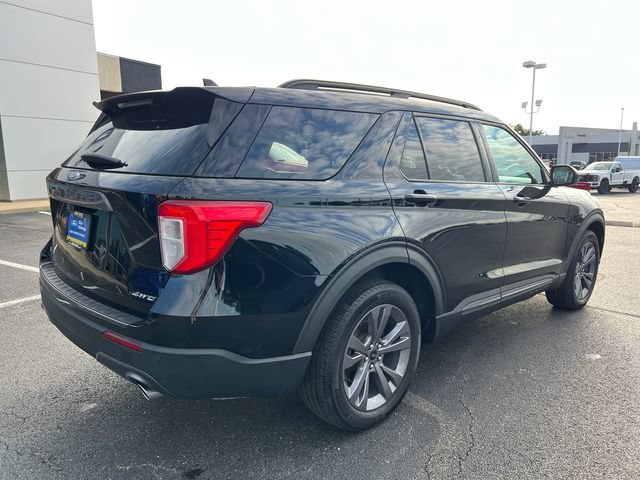 Certified 2022 Ford Explorer XLT w/ Equipment Group 202A AWD/4WD image 8