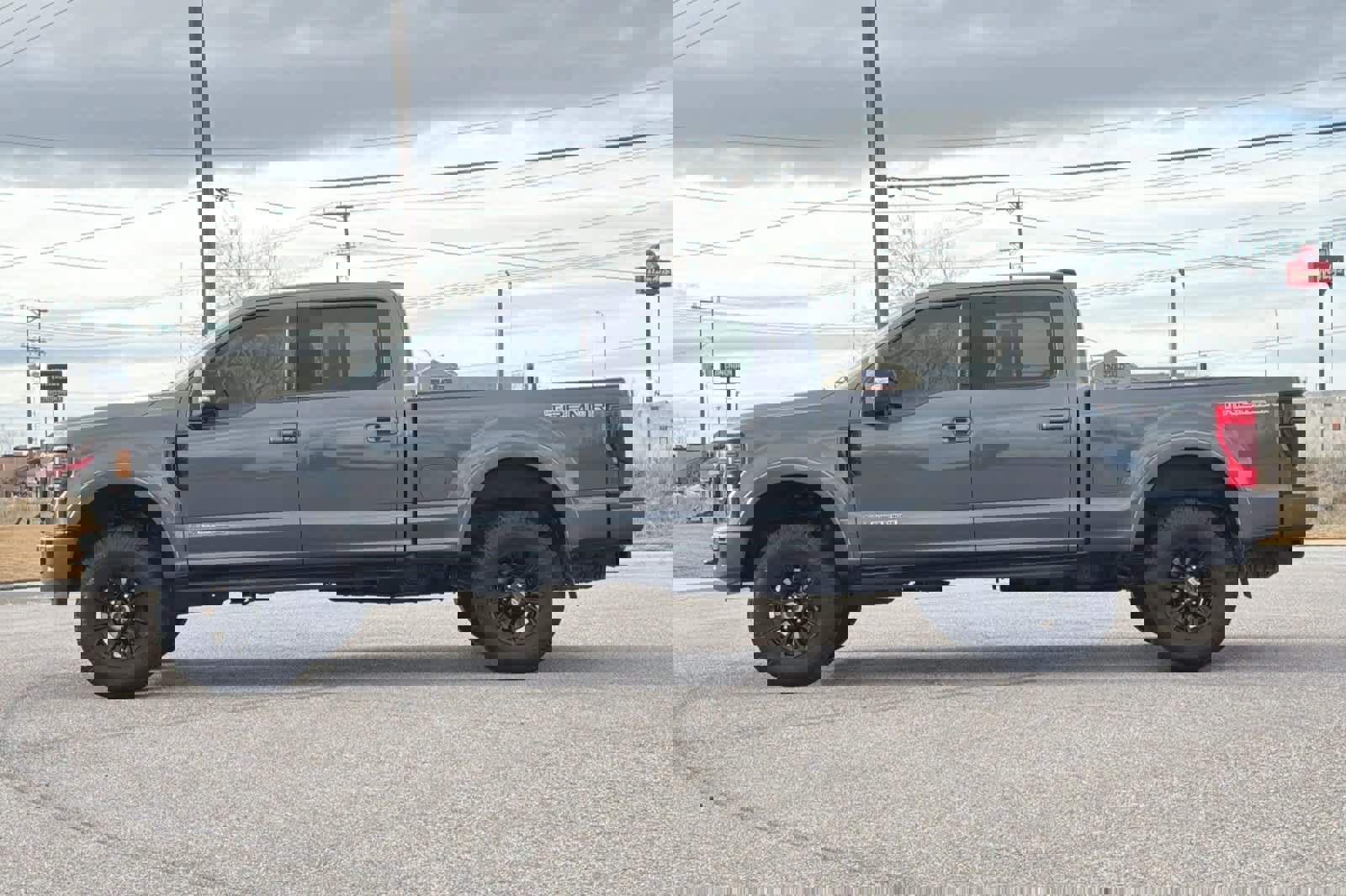 Certified 2020 Ford F350 Lariat image 2