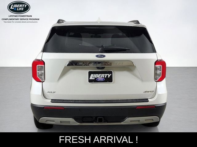 Certified 2023 Ford Explorer XLT w/ Equipment Group 202A AWD/4WD image 4