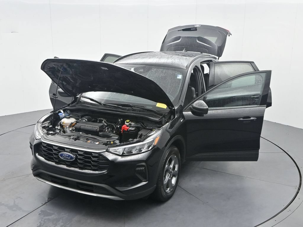 Certified 2025 Ford Escape ST-Line AWD/4WD image 40