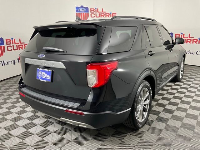 Certified 2023 Ford Explorer XLT w/ Equipment Group 202A image 3