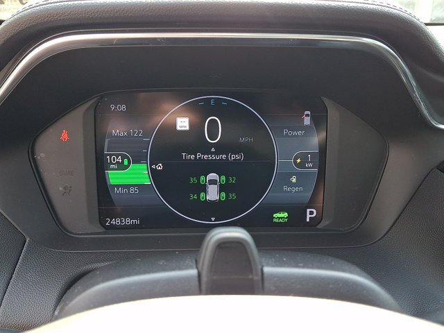 Used 2023 Chevrolet Bolt EUV Premier w/ Sun & Sound Package FWD image 5