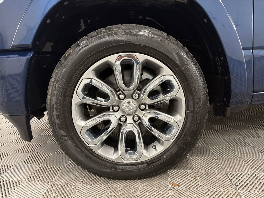 Used 2022 RAM 1500 Laramie w/ Sport Appearance Package image 15