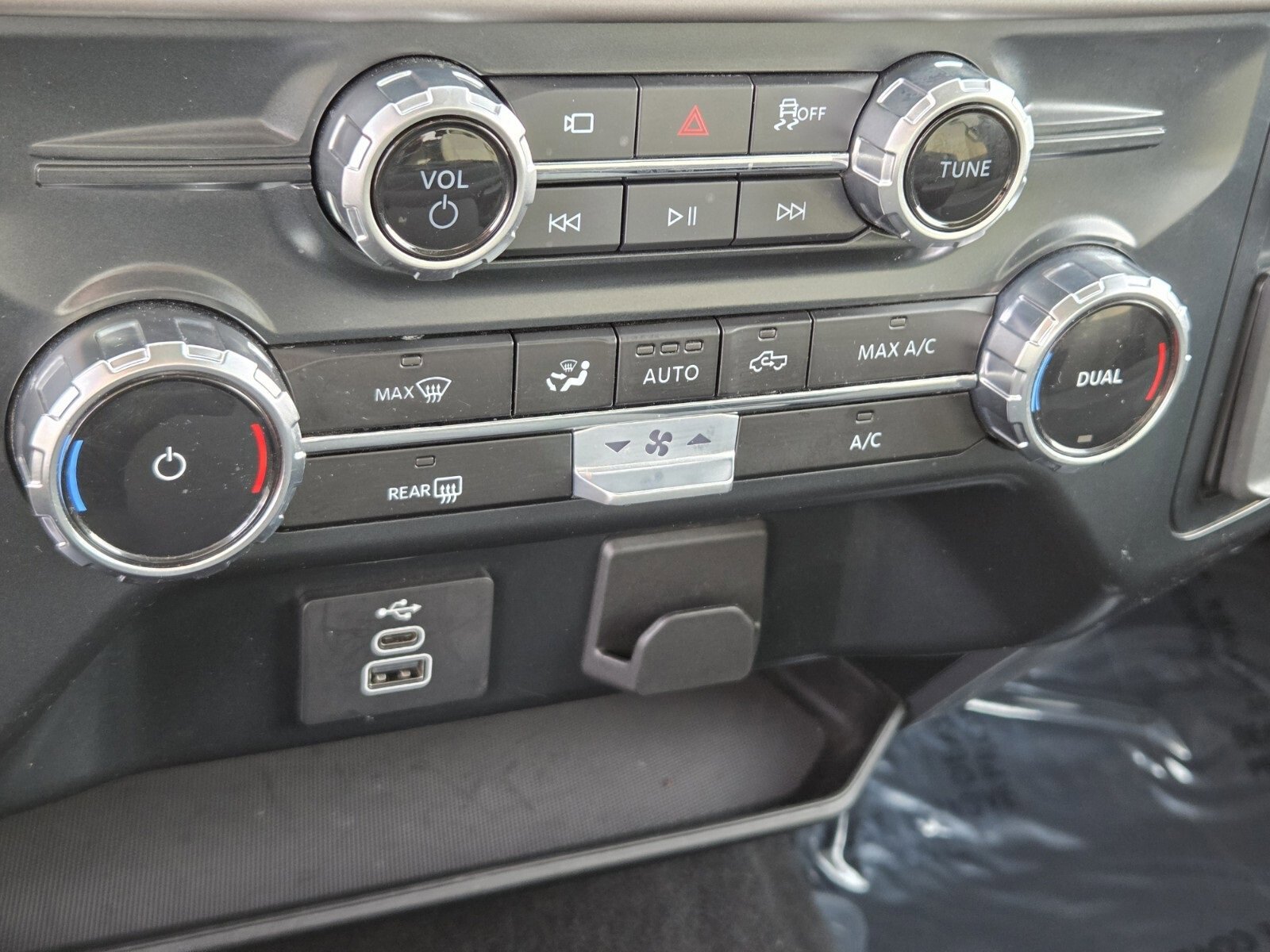 Certified 2025 Ford F150 XLT w/ Equipment Group 301A Standard image 22