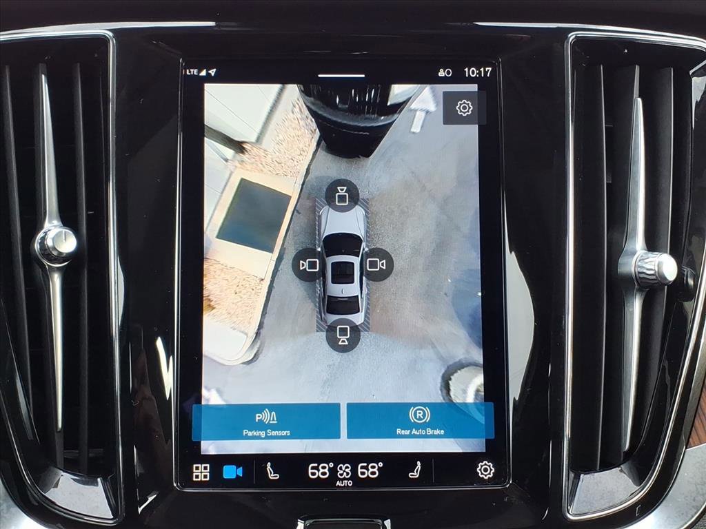 Used 2024 Volvo S60 B5 Plus image 26