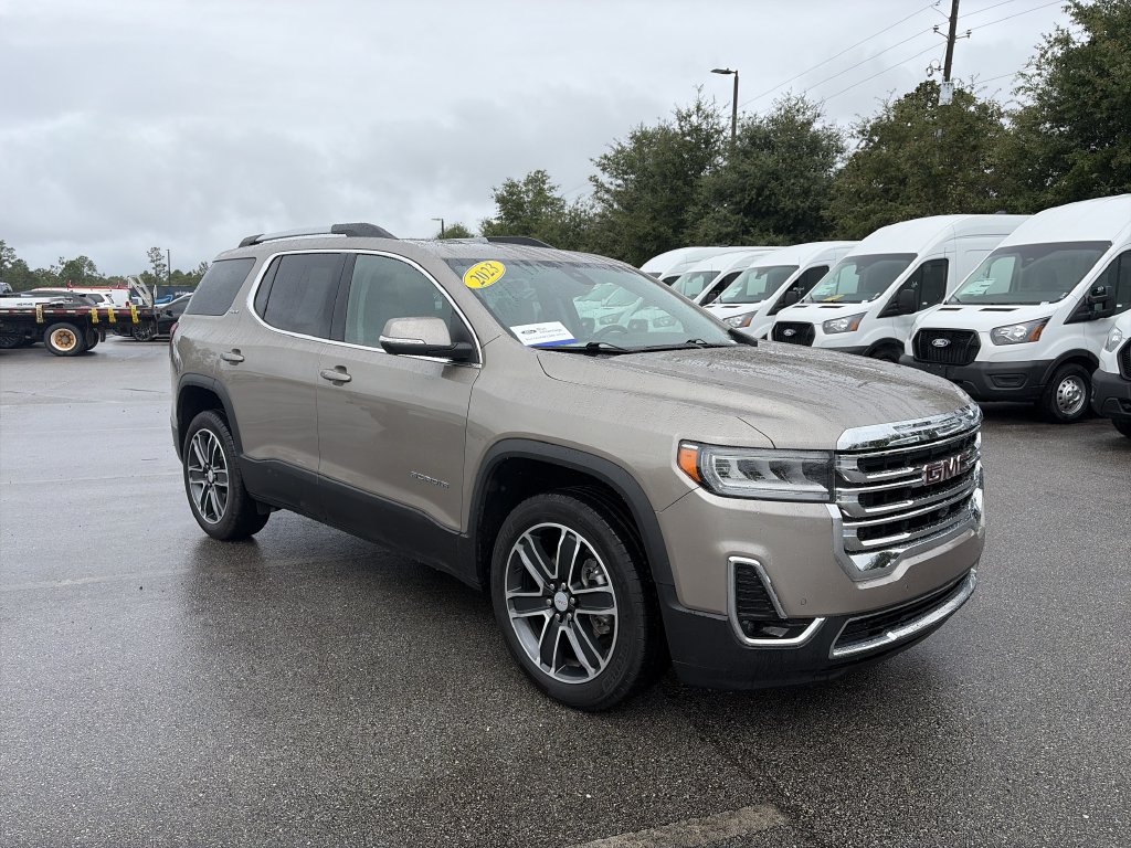Used 2023 GMC Acadia SLT w/ Technology Package FWD image 9