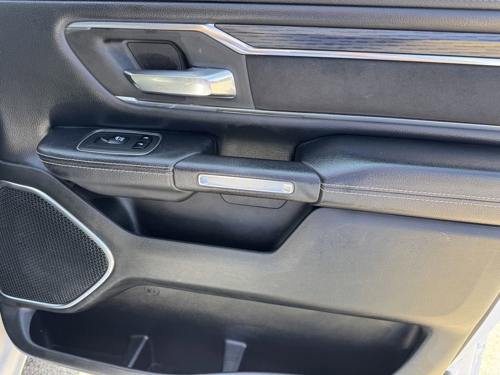 Used 2024 RAM 1500 Laramie image 10