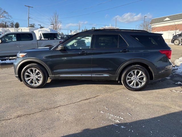 Certified 2024 Ford Explorer XLT w/ Equipment Group 202A image 6
