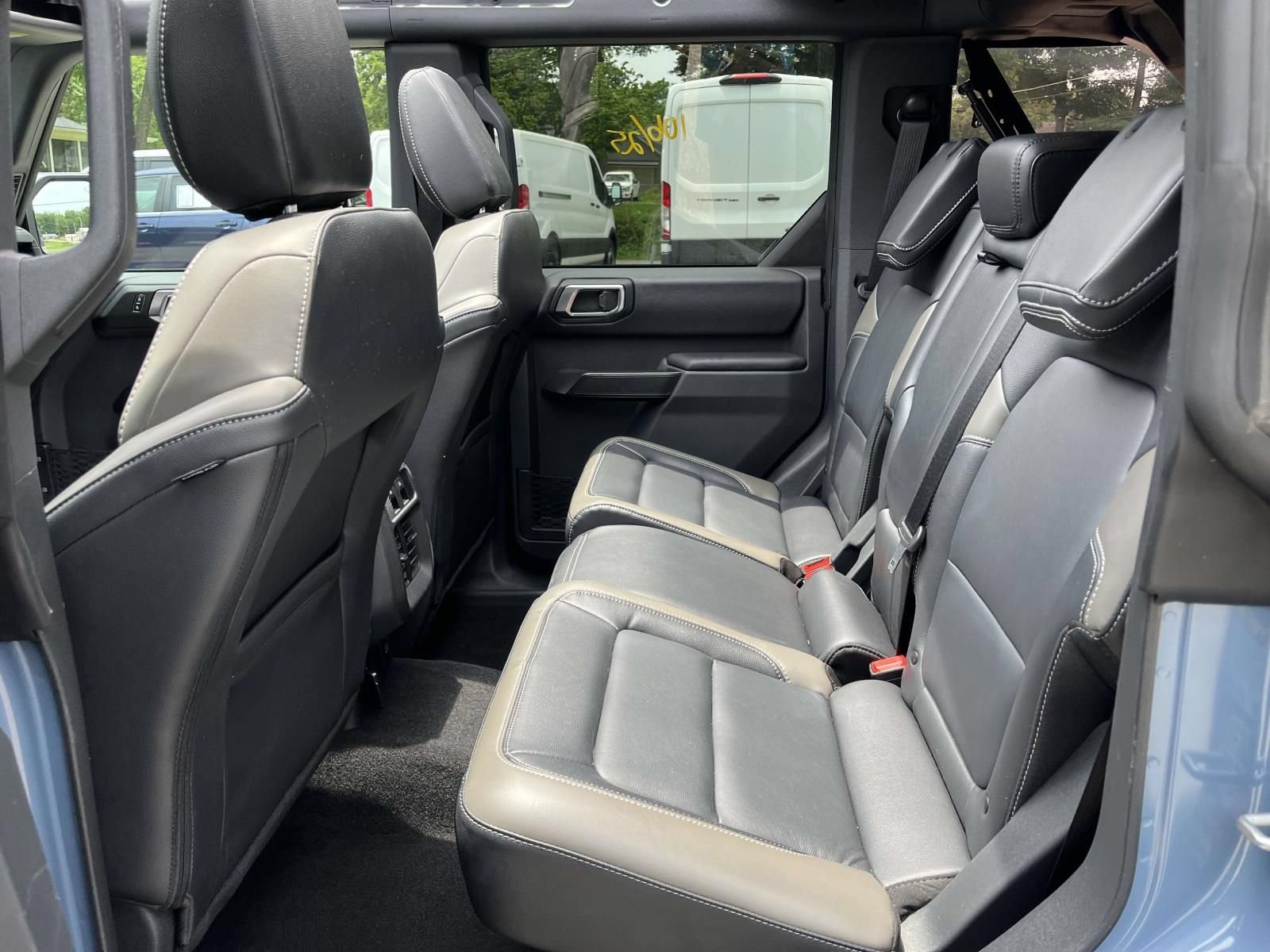 Certified 2025 Ford Bronco Outer Banks AWD/4WD image 13