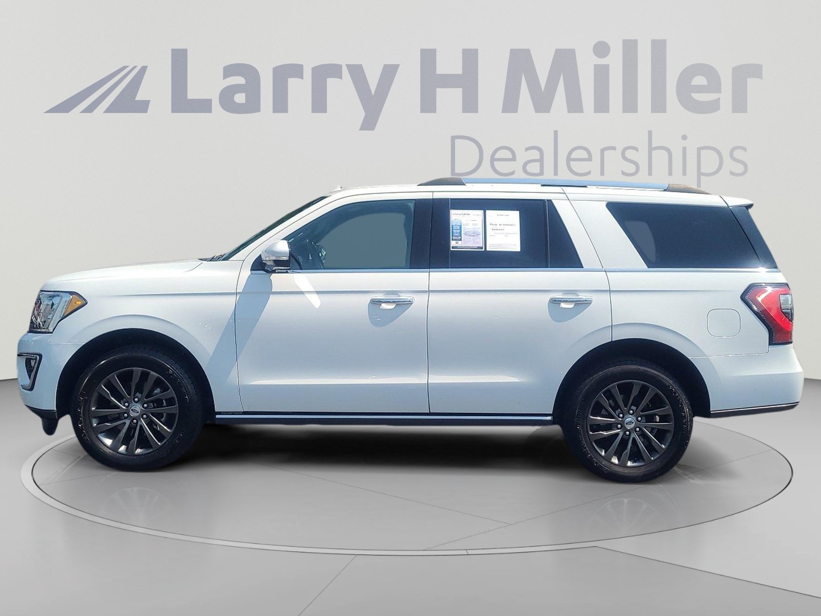 Certified 2021 Ford Expedition Limited AWD/4WD image 2