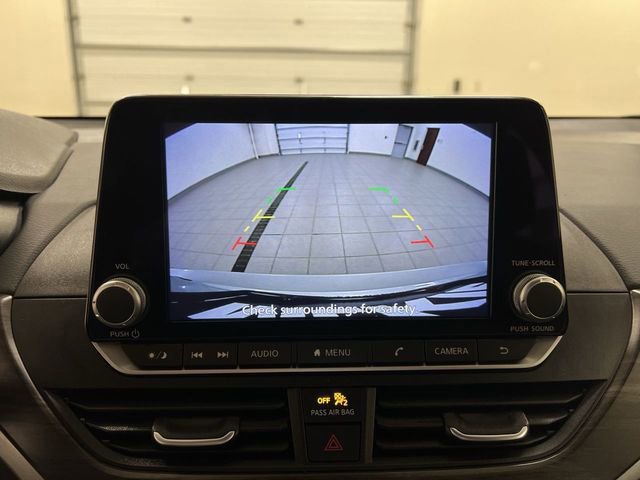 Used 2024 Nissan Altima 2.5 SV image 15