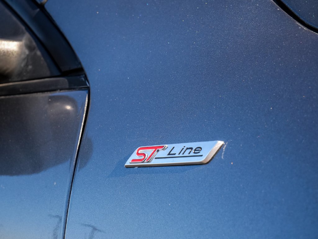 Certified 2025 Ford Escape ST-Line FWD image 10