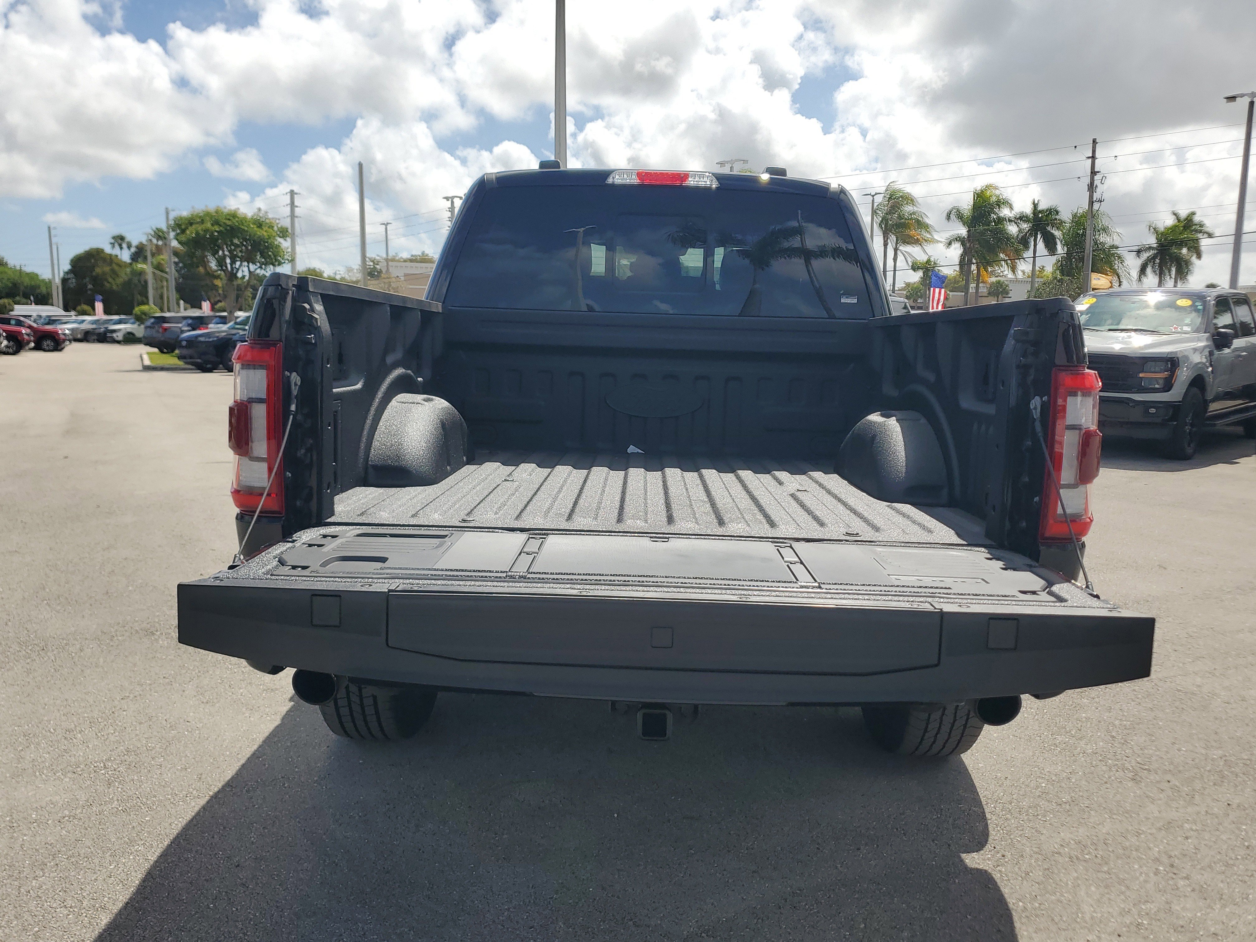 Certified 2023 Ford F150 Lariat w/ Equipment Group 502A High image 29