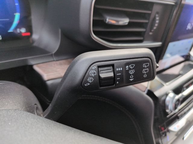 Certified 2023 Ford Explorer Platinum w/ Technology Package AWD/4WD image 41