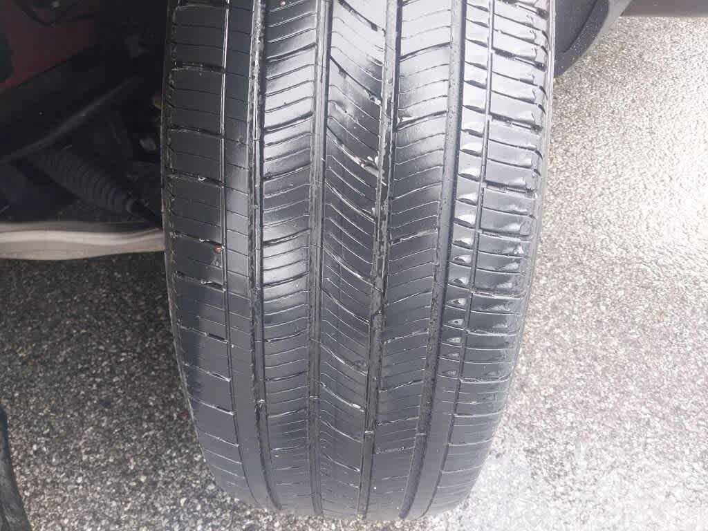 Certified 2023 Ford Explorer XLT w/ Equipment Group 202A AWD/4WD image 33