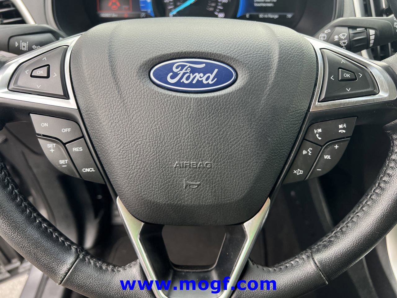 Certified 2024 Ford Edge SEL image 16