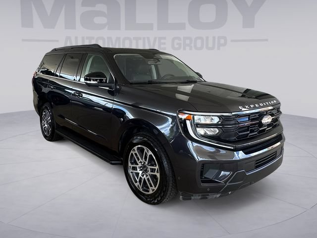 Certified 2025 Ford Expedition Active AWD/4WD image 7