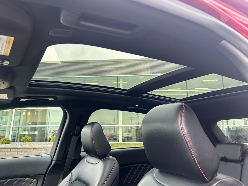 Certified 2023 Ford Edge ST-Line image 24