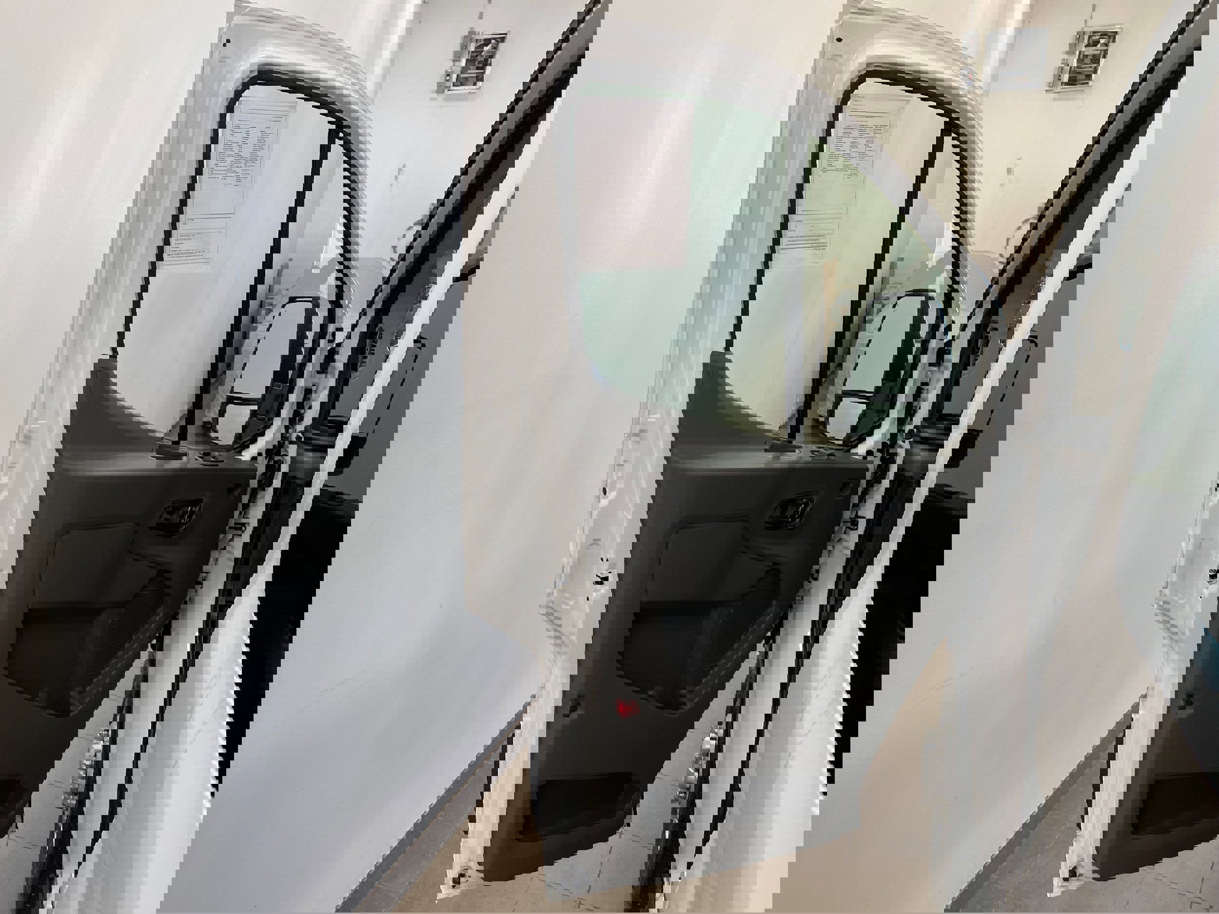 Certified 2025 Ford Transit 350 XLT image 15