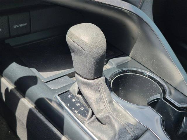 Used 2020 Toyota Camry LE FWD image 13