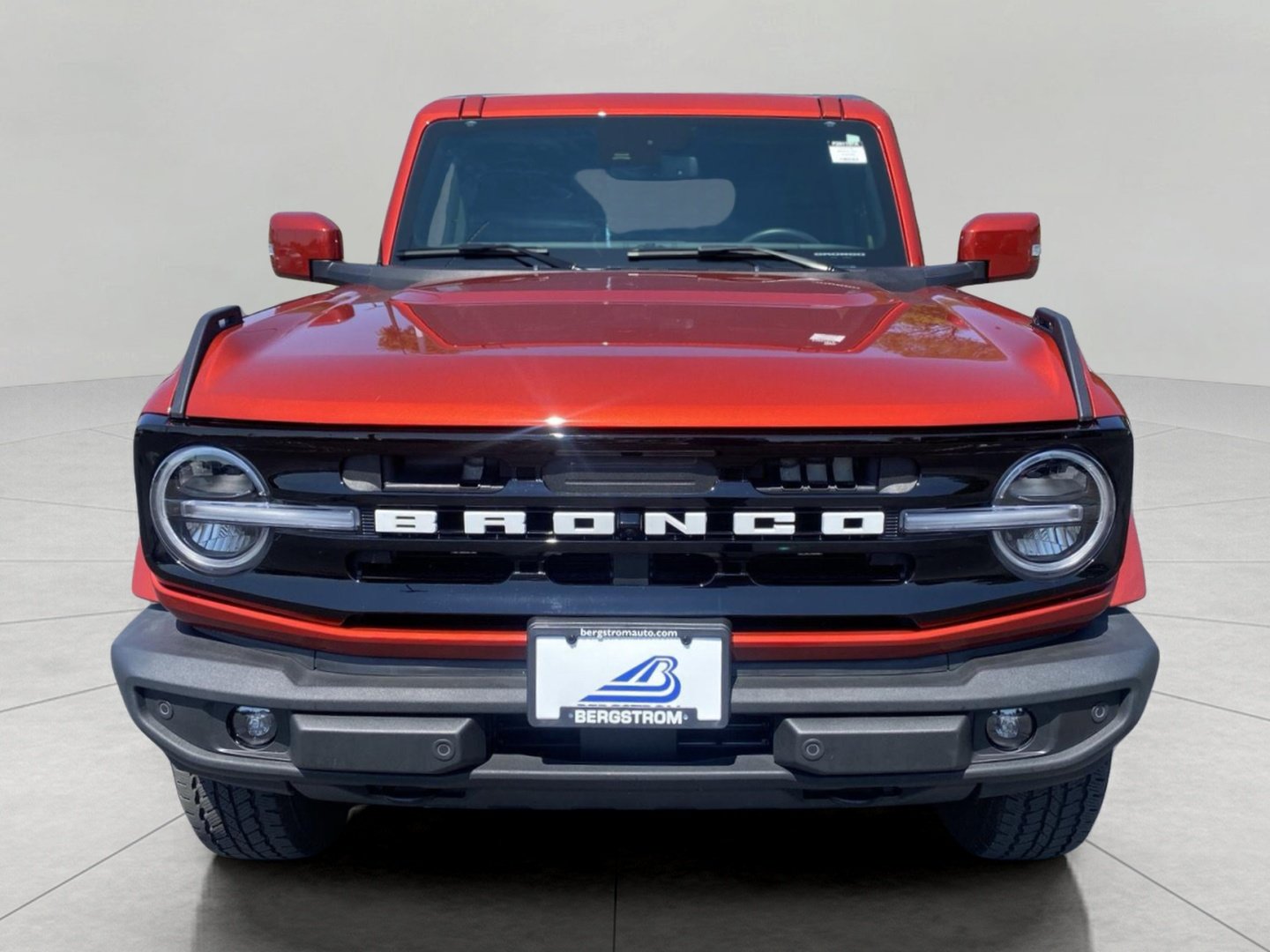 Certified 2024 Ford Bronco Outer Banks AWD/4WD image 3