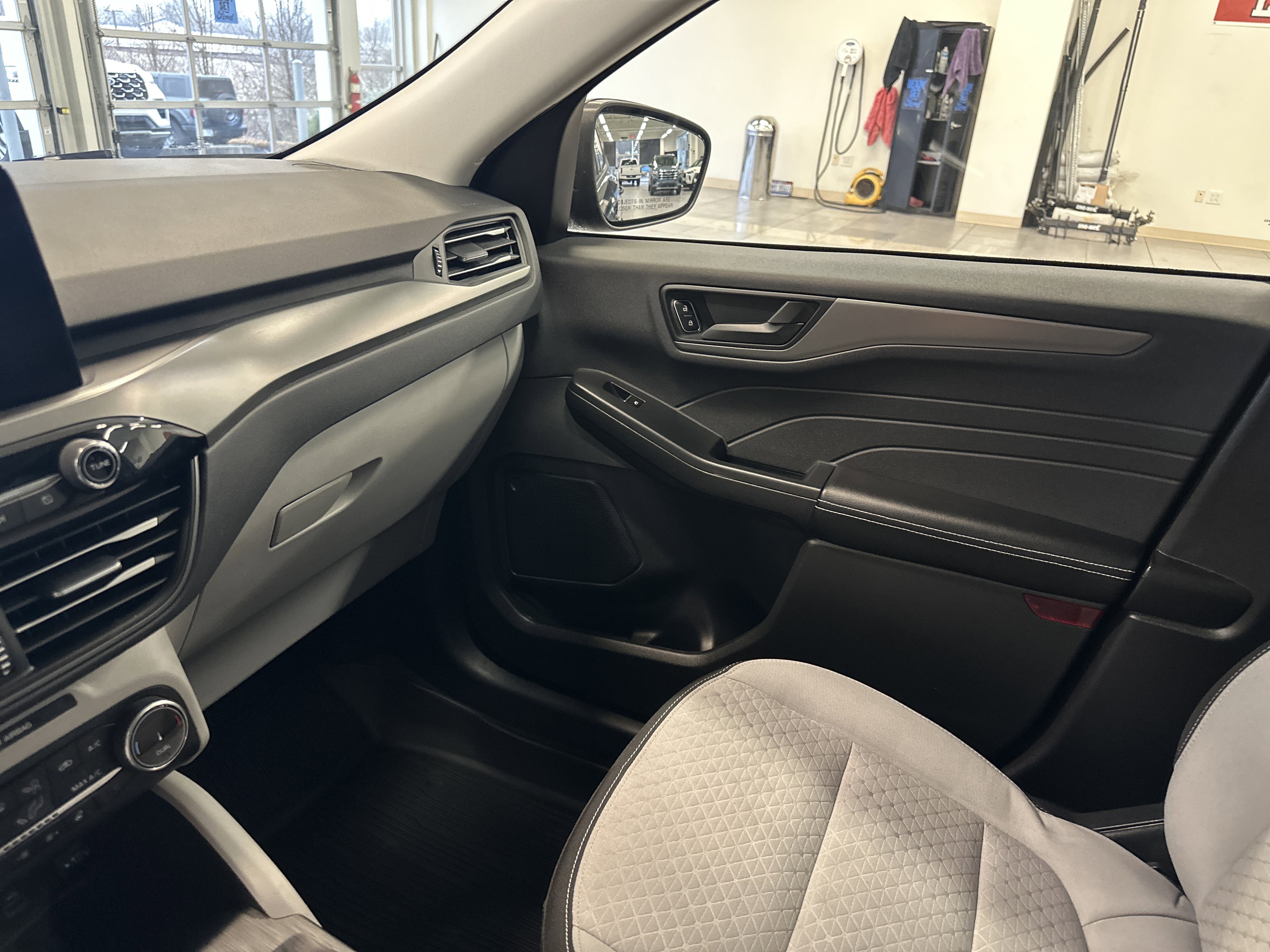 Certified 2023 Ford Escape Active w/ Cold Weather Package image 23