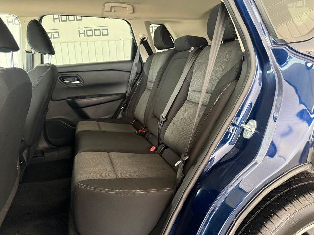 Used 2024 Nissan Rogue SV FWD image 8