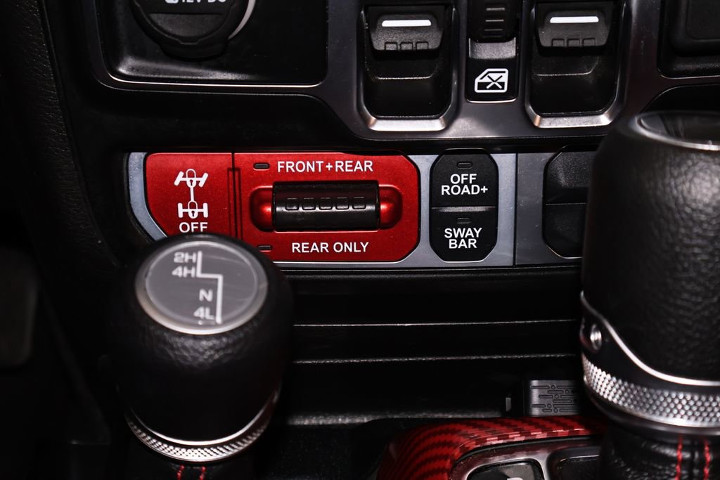 Used 2022 Jeep Wrangler Unlimited Rubicon w/ Xtreme Recon 35" Tire Package AWD/4WD image 29