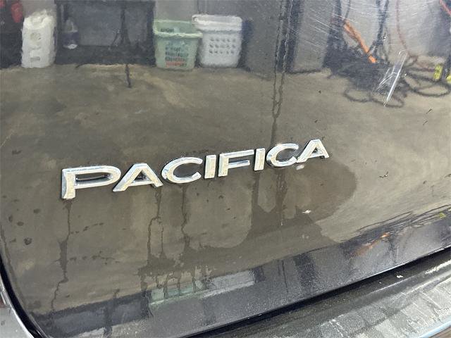 Used 2023 Chrysler Pacifica Limited image 22