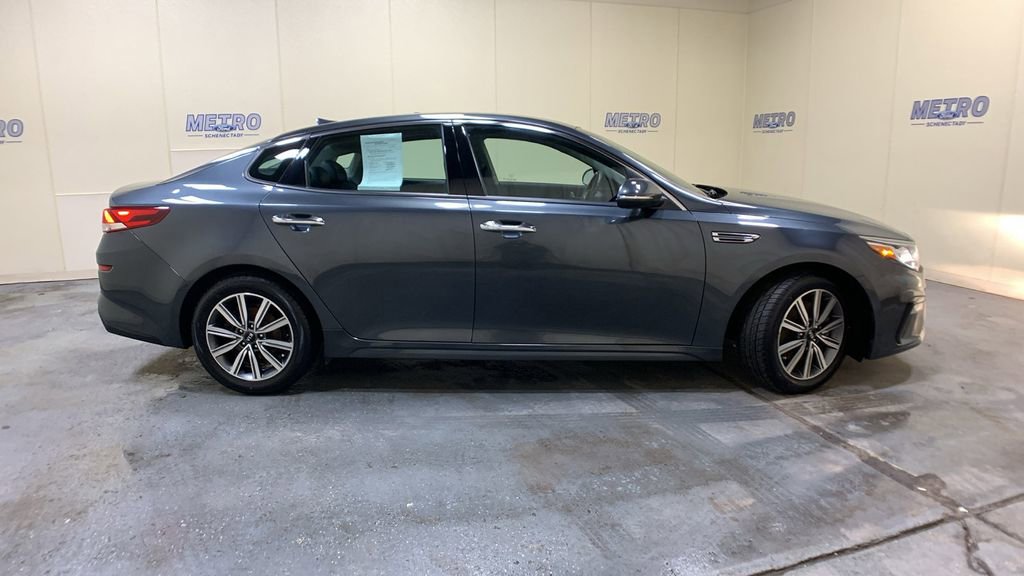 Used 2020 Kia Optima EX image 2